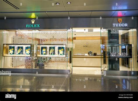 buying a rolex at the airport|rolex doha airport.